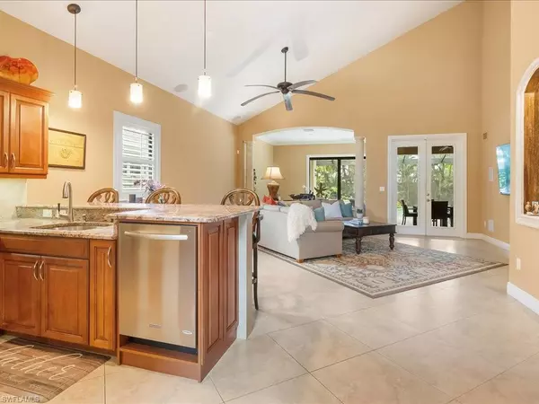 Naples, FL 34108,559 93RD AVE N