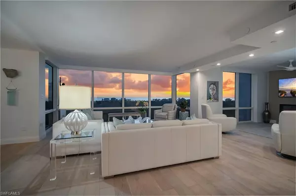 Naples, FL 34108,7515 Pelican Bay BLVD #8A