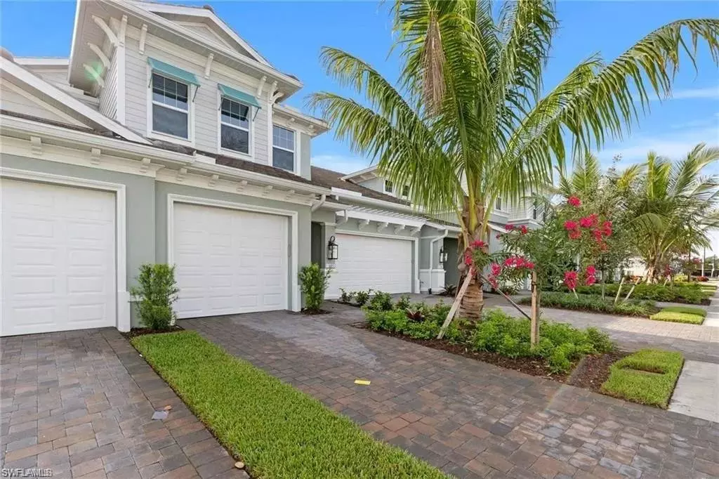 Naples, FL 34120,2318 Sawyers Hill RD #105