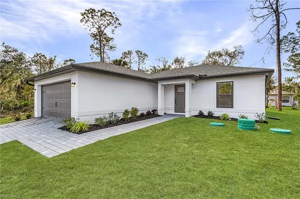 Lehigh Acres, FL 33974,846 Guienne LN