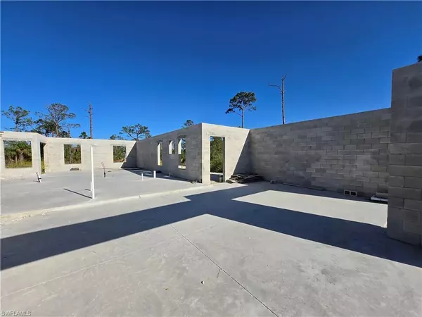 8136 Sweden BLVD, Punta Gorda, FL 33982