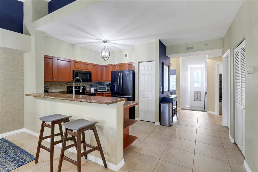 Estero, FL 33928,20310 Estero Gardens CIR #203