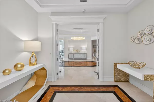 Marco Island, FL 34145,970 Cape Marco DR #2506