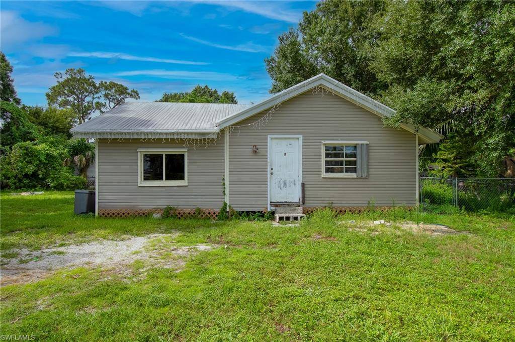 365 Clark ST, North Fort Myers, FL 33903