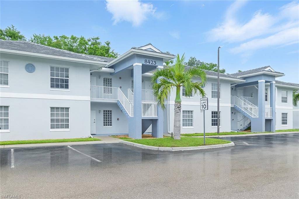 8423 Bernwood Cove LOOP #401, Fort Myers, FL 33966