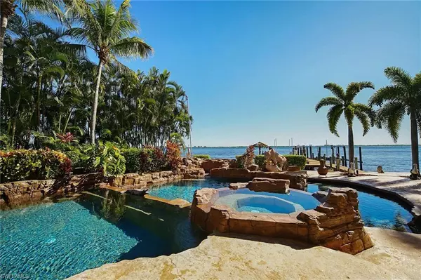 Cape Coral, FL 33904,232 Bayshore DR