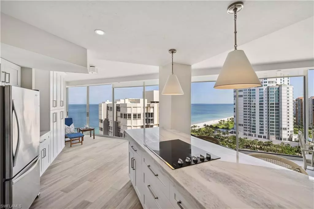 Naples, FL 34103,4041 Gulf Shore BLVD N #1805