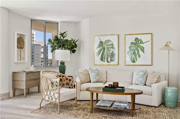 Naples, FL 34103,4041 Gulf Shore BLVD N #1805