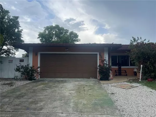 1932 42nd ST SW, Naples, FL 34116