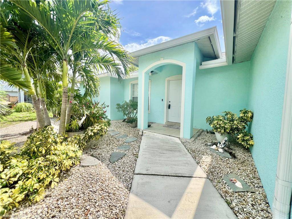 Cape Coral, FL 33993,304 NW 22nd AVE
