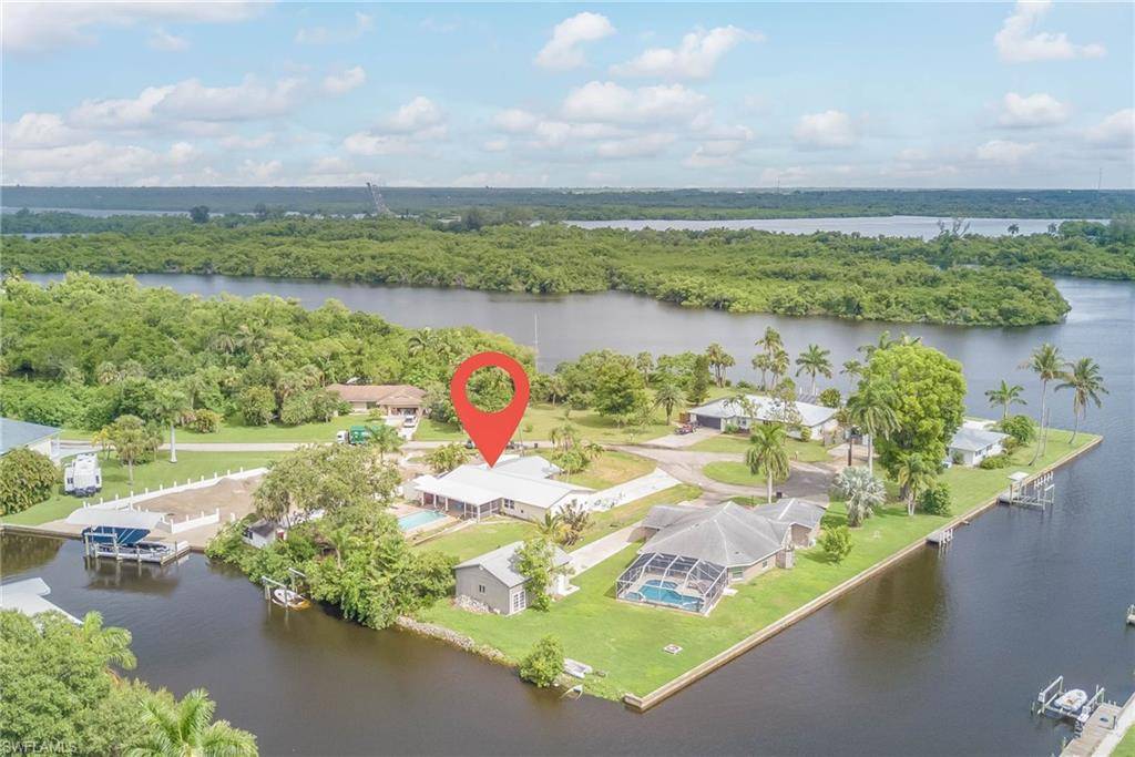 330 Shore DR, Fort Myers, FL 33905