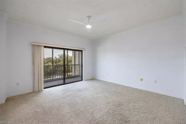 Naples, FL 34110,900 Arbor Lake DR #9-307