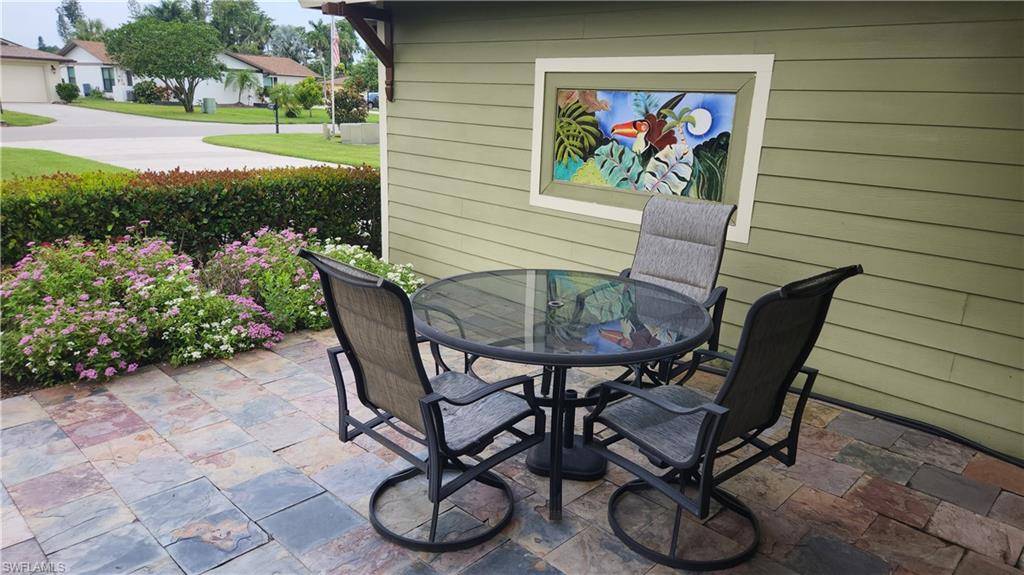 Naples, FL 34112,521 Whitewater WAY