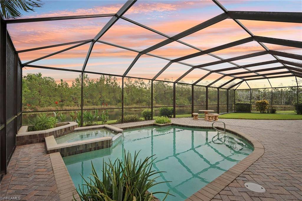 265 Shellstone CT, Naples, FL 34119