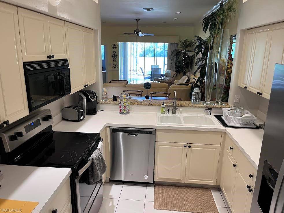 Fort Myers, FL 33912,14944 Hickory Greens CT