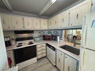 Fort Myers, FL 33907,1700 Pine Valley DR #317