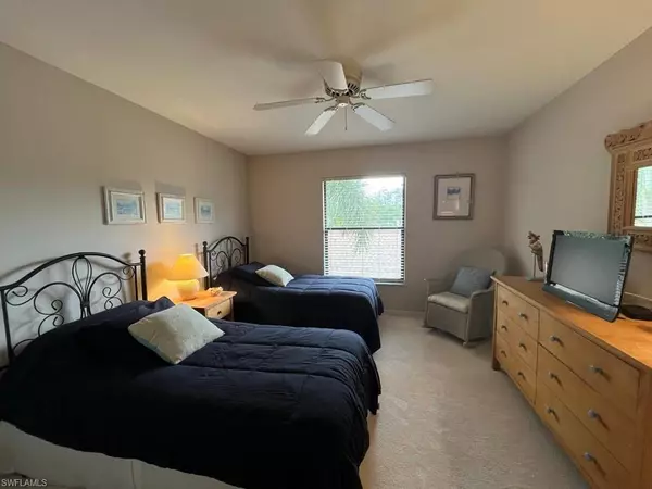 Naples, FL 34110,513 Lake Louise CIR #202