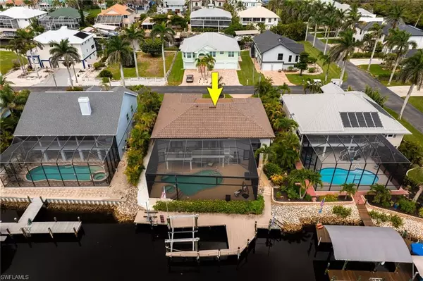 17930 Grey Heron CT, Fort Myers Beach, FL 33931