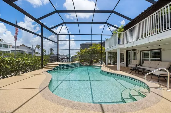 Fort Myers Beach, FL 33931,17930 Grey Heron CT