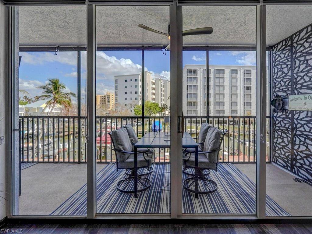Fort Myers Beach, FL 33931,4431 Bay Beach LN #522