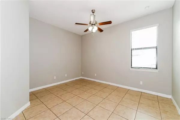 Cape Coral, FL 33909,105 NE 7th PL