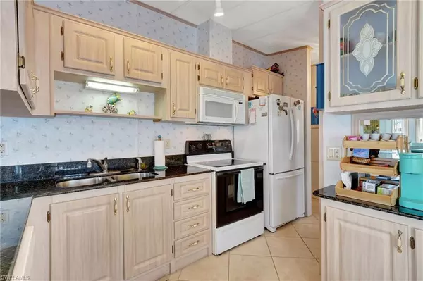 Naples, FL 34120,1031 Crystal Lake DR