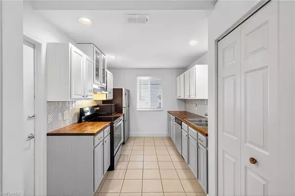 Bonita Springs, FL 34135,11817 Forest Mere DR
