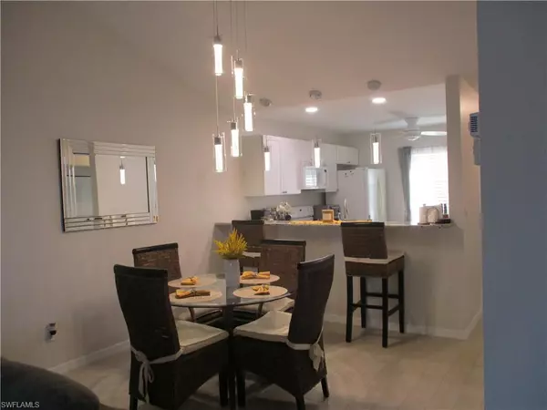 Naples, FL 34112,2684 KINGS LAKE BLVD #203