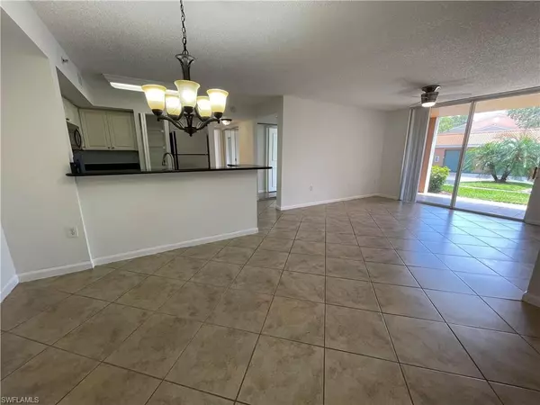 1210 Wildwood Lakes BLVD #105, Naples, FL 34104