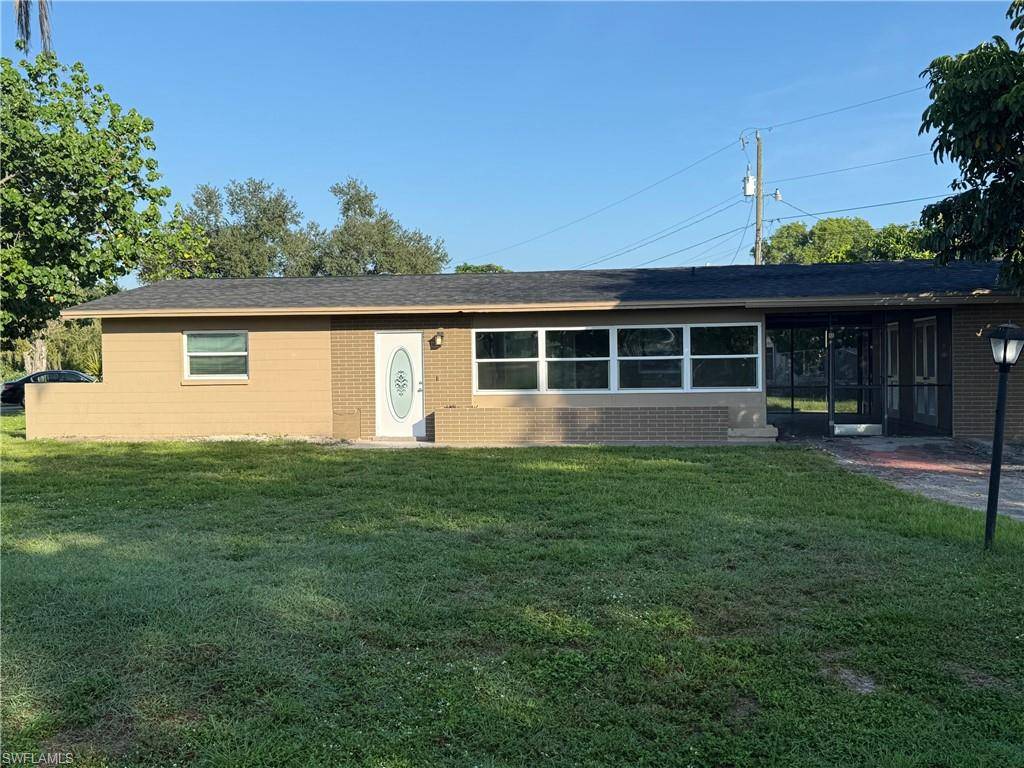 401 W Oregon RD, Lehigh Acres, FL 33971