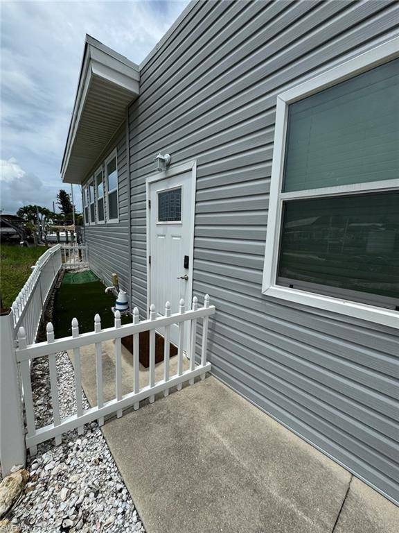 St. James City, FL 33956,3827 Coconut DR