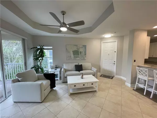 Naples, FL 34110,1325 Sweetwater CV #204