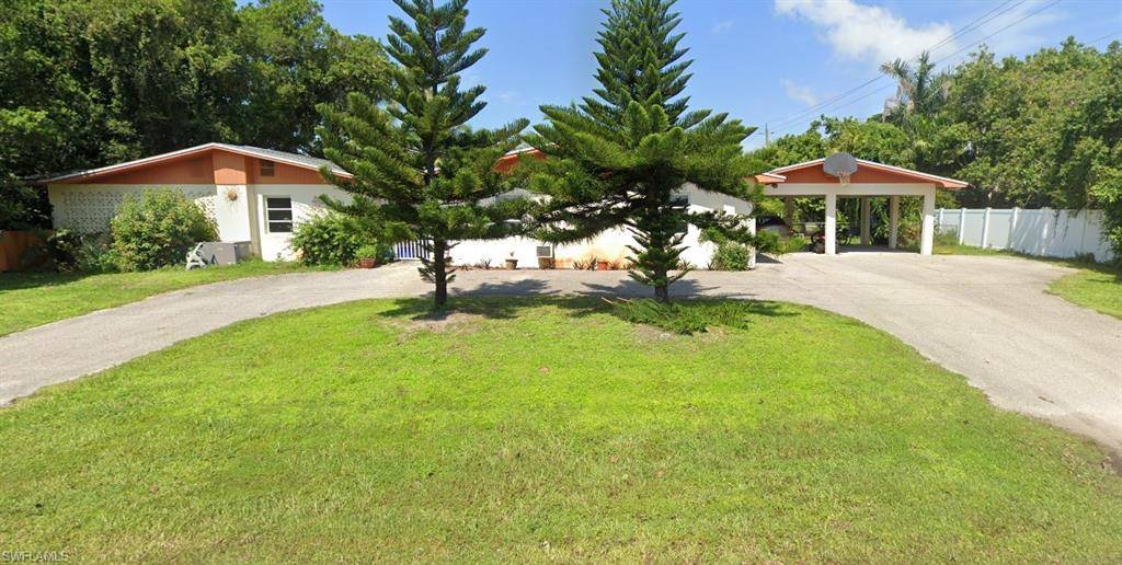 1291 Royal Palm DR, Naples, FL 34103
