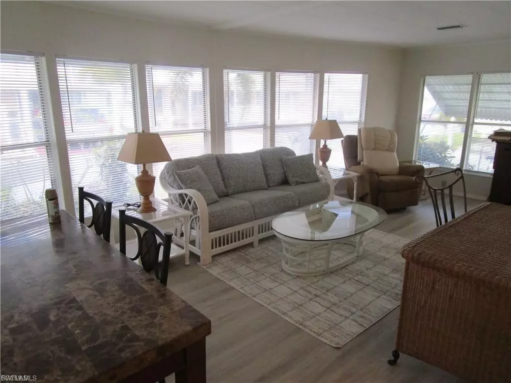 North Fort Myers, FL 33903,3380 Rainbow LN