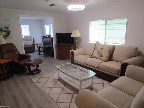 North Fort Myers, FL 33903,3380 Rainbow LN