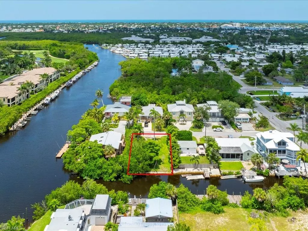Naples, FL 34112,2977 Poplar ST