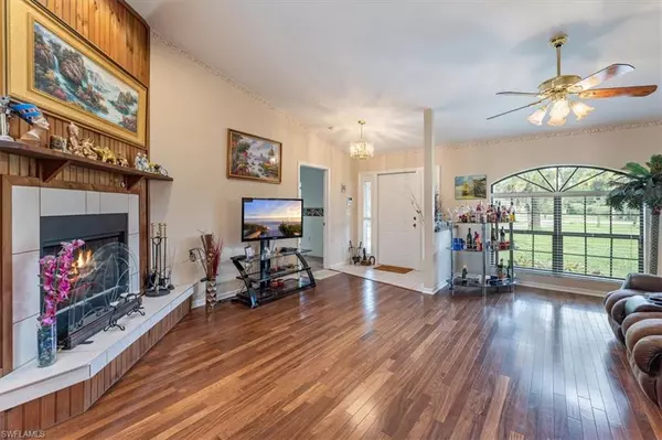 Naples, FL 34117,2905 10th AVE SE