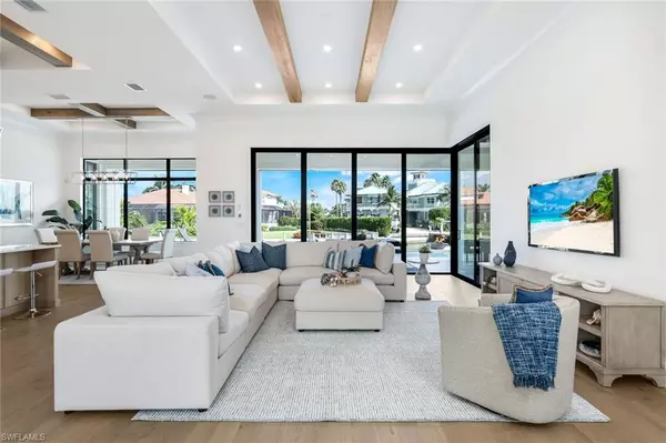 Marco Island, FL 34145,960 Iris CT