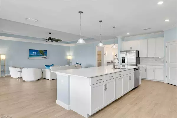 Estero, FL 33928,18619 Ives DR