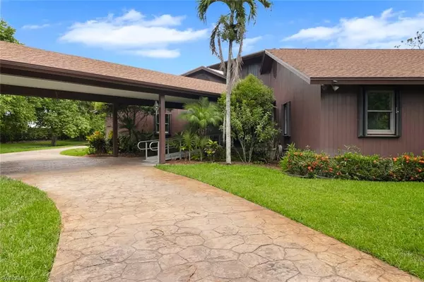 Naples, FL 34108,117 North ST