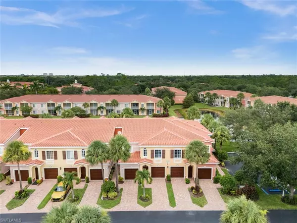 Estero, FL 33928,20261 Estero Gardens CIR #207