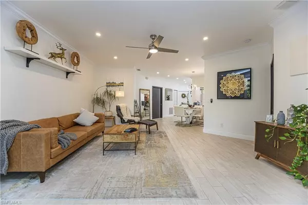 Naples, FL 34109,3735 Fieldstone BLVD #9