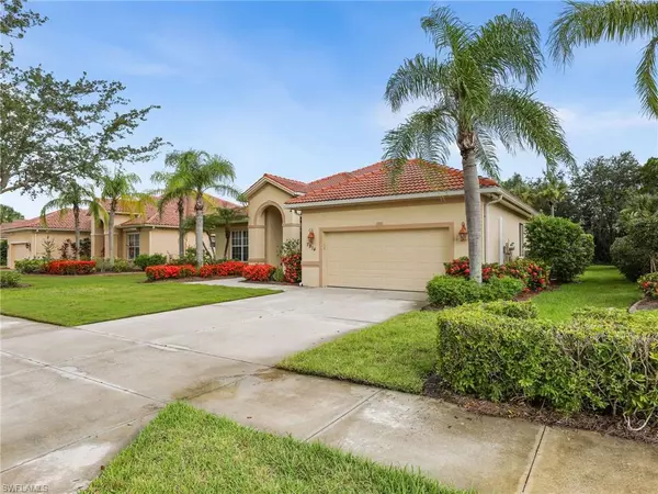 Naples, FL 34104,7914 Founders CIR