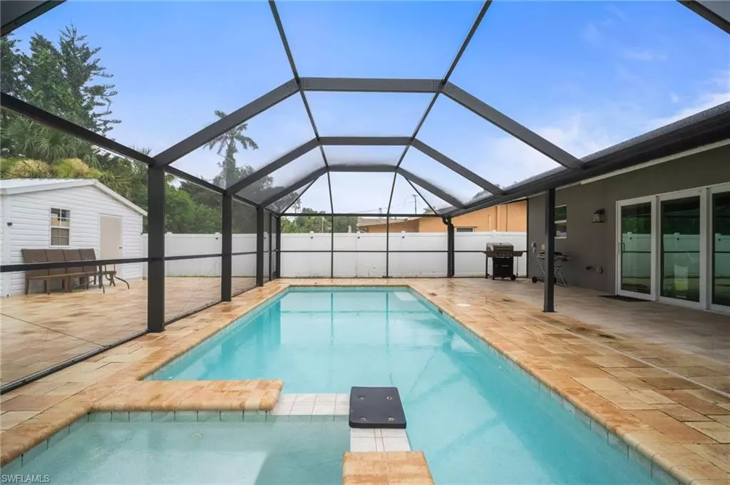 Bonita Springs, FL 34135,10091 Georgia ST