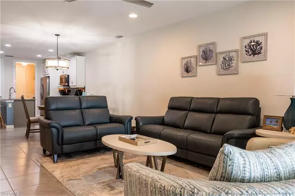 Naples, FL 34114,14888 Edgewater CIR