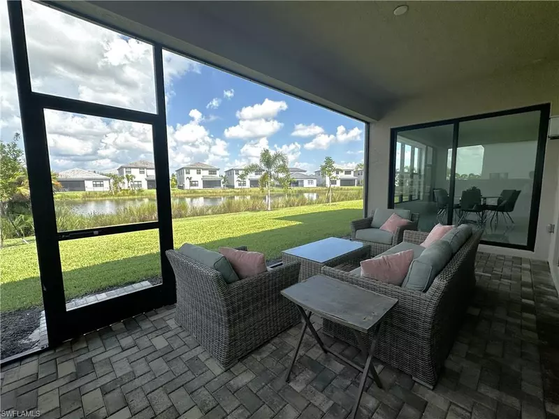 20293 Fair Oak LN, Estero, FL 33928