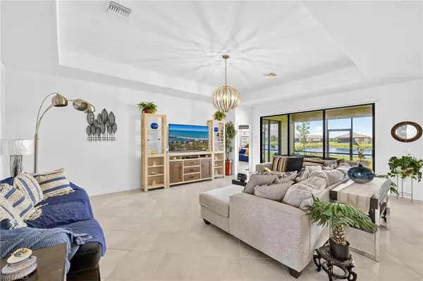 Fort Myers, FL 33905,3335 Menores WAY