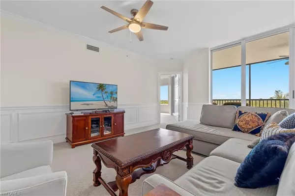 Naples, FL 34114,1065 Borghese LN #403