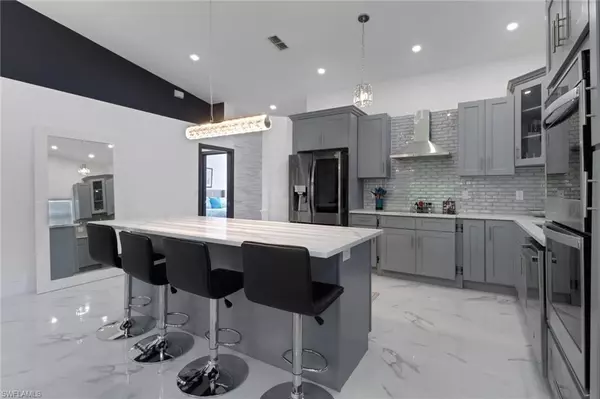 Naples, FL 34104,359 Melrose PL #16