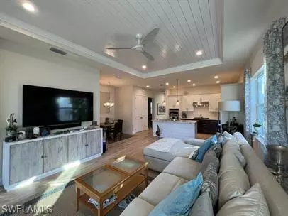 Naples, FL 34114,9007 Saint Lucia DR